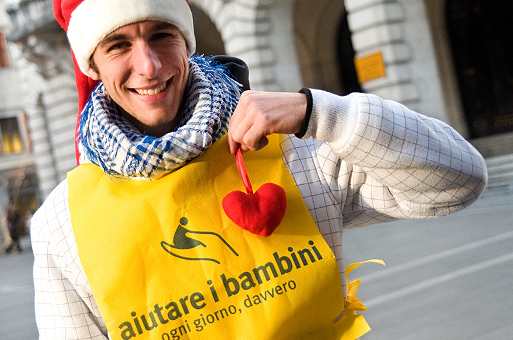 “Babbo Natale Per Un Giorno”: In Piazza Per Il Cuore Dei Bambini | Alqamah